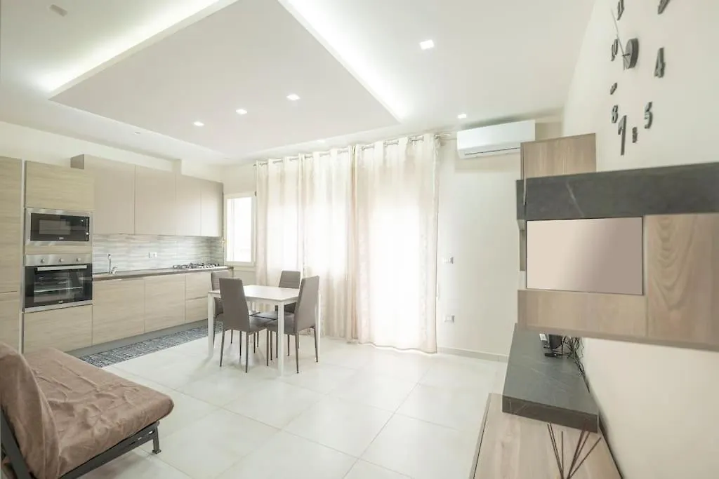 Mestre Suite 0*,  Italia